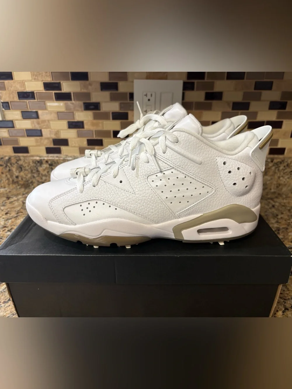 New Men’s Jordan Retro 6 Golf White Khaki Size 11.5